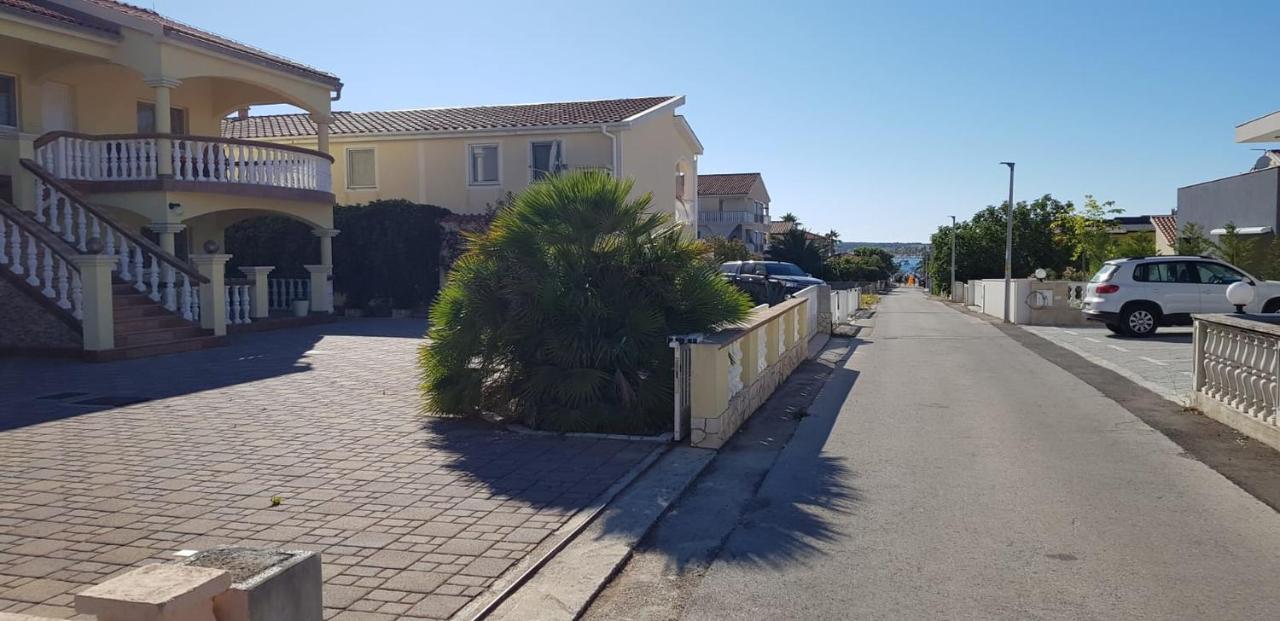 Apartments With A Parking Space Vir - 18407 Exterior foto