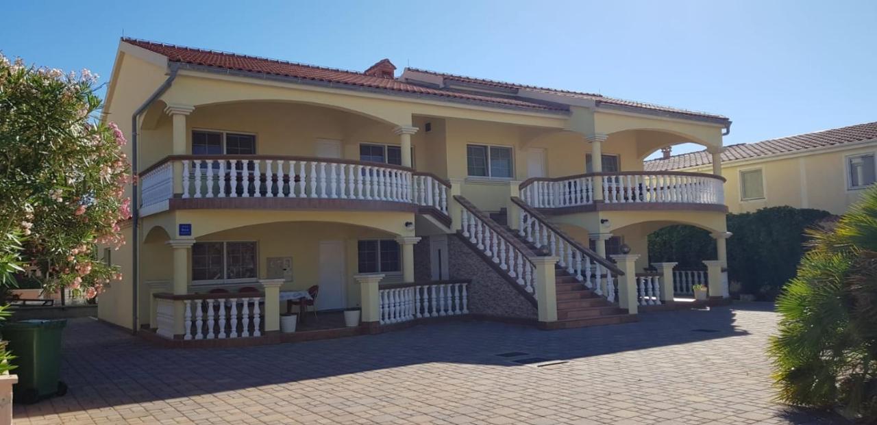 Apartments With A Parking Space Vir - 18407 Exterior foto